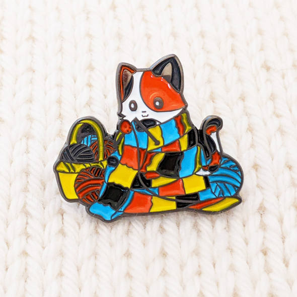 Calico Kitty knitting a long scarf enamel pin for project bags