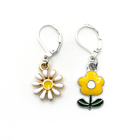 Two white, yellow and green enamel daisy charms with silver plated lever back clasps stitch markers for crochet by Pretty Warm Designs