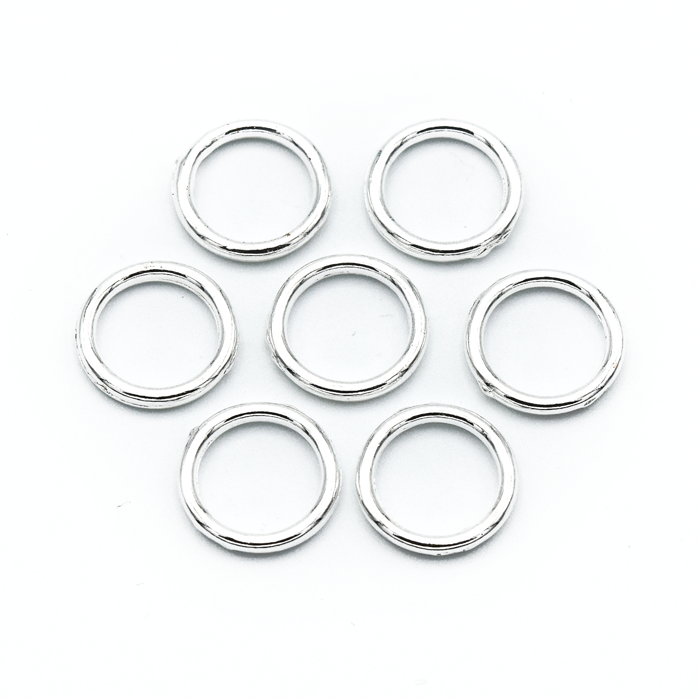 Medium silver ring snag free stitch markers for knitting by Pretty Warm Designs